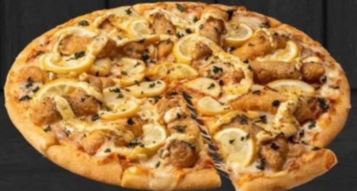 وزير أفغاني سابق يتحول إلى ديليفري بيتزا