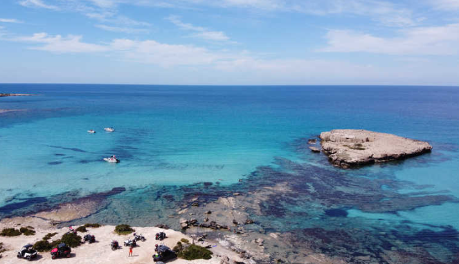 بقعة نفطية مصدرها سوريا تهدد قبرص