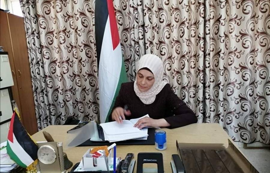 الطويل تكتب مقارنة بين التعليم في المرحلة الاساسية الدنيا والعليا والثانوية