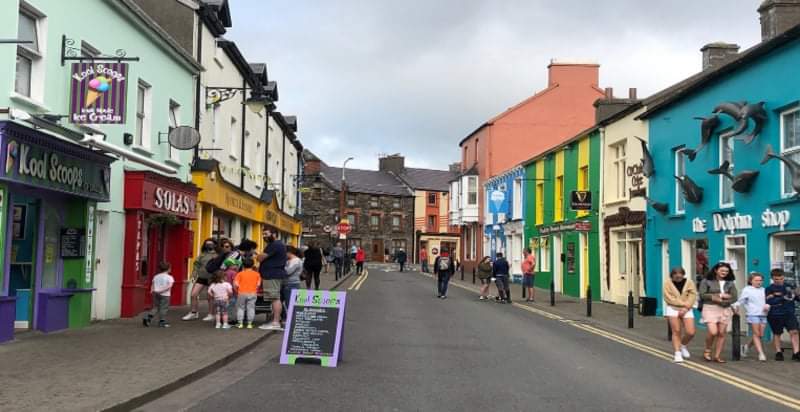 أيرلندا تلغي معظم قيود كورونا