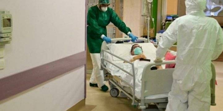 بريطانيا تسجل أكثر من 42 ألف إصابة جديدة بفيروس كورونا