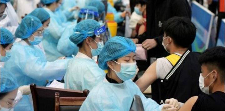 الصين تعلن إعطاء 2.08 مليار جرعة لقاح ضد فيروس كورونا