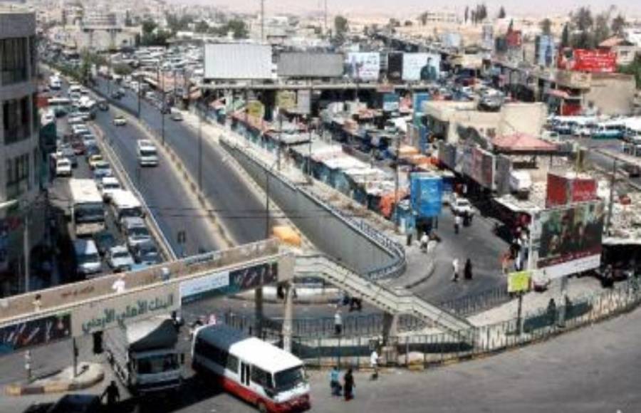 التوسع في إغلاق المحلات التجارية في الزرقاء لمصلحة من ؟؟؟؟