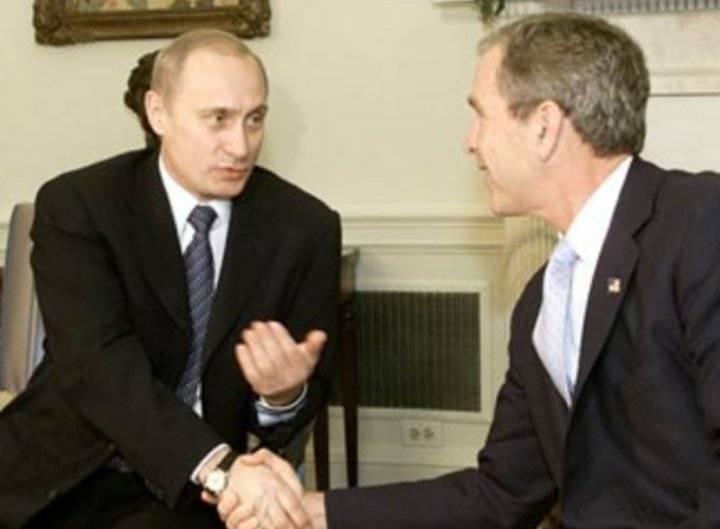 مَن أول زعيم يتصل بـبوش بعد هجمات سبتمبر؟ وماذا قال له؟