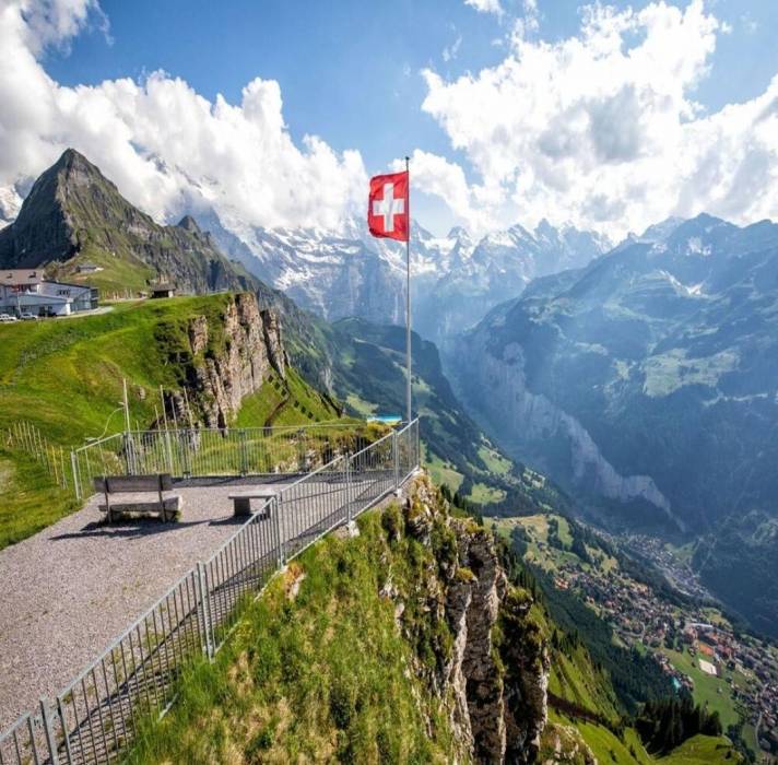 جواز سفر سويسري متاح للجميع... يوزع في سفاراتها