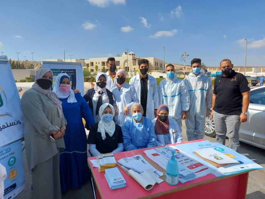 كلية الزرقاء الجامعية في مستشفى الزرقاء الحكومي...صور
