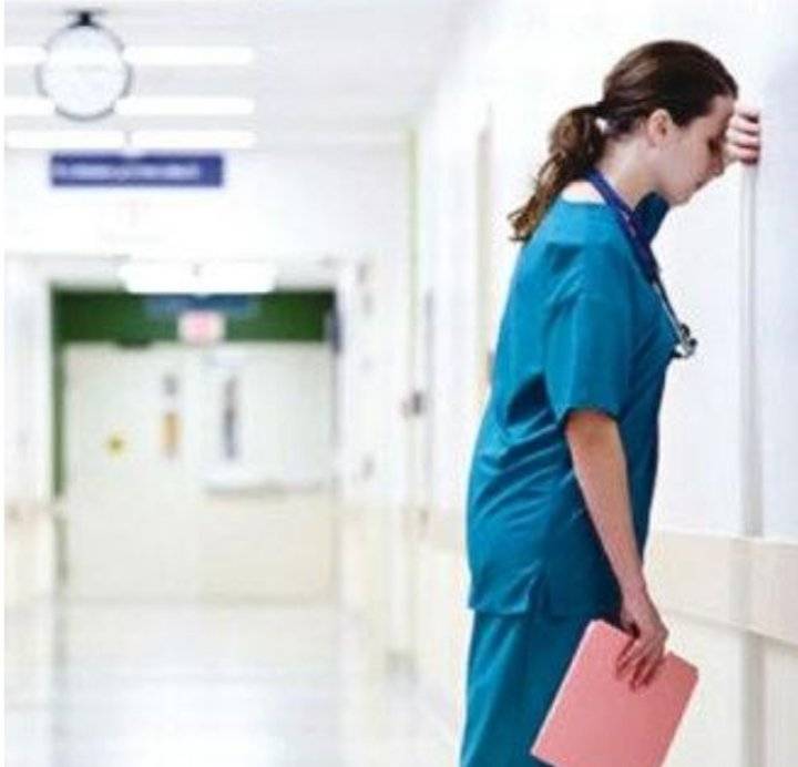 لبنان يسجل 4 وفيات و857 إصابة جديدة بكورونا