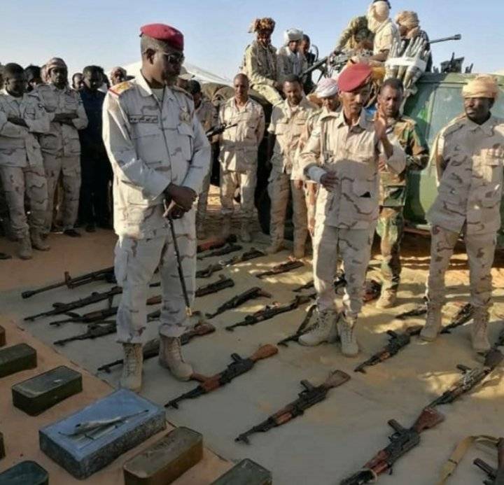 السودان يضبط شحنة أسلحة ومتفجرات مهربة من ليبيا