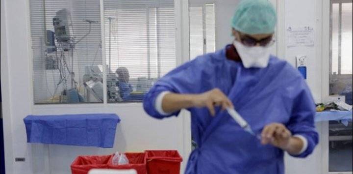 العراق يسجل انخفاضاً في أعداد الإصابات بكورونا