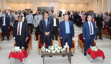 عمان العربية تكرم الطلبة المتفوقين في الثانوية العامة في لواء عين الباشا