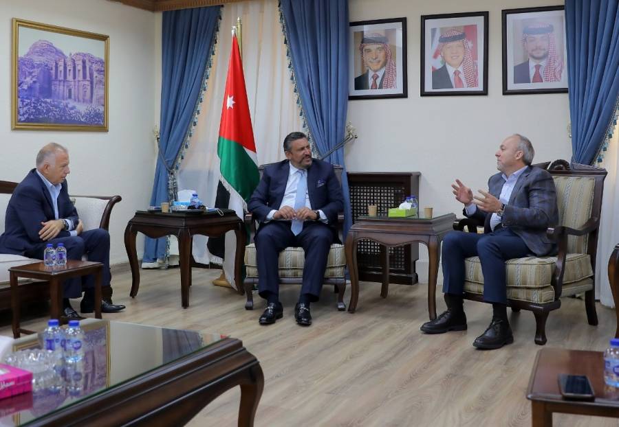 الخارجية النيابية تلتقي سفير دولة أنتيغوا وباربودا
