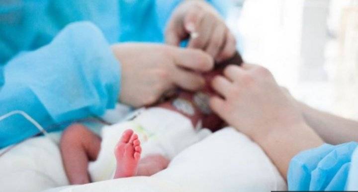 ولادة طفل بلا رأس في مكه