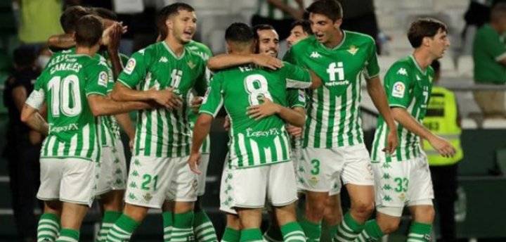 ريال بيتيس يفوز على خيتافي بثنائية في الدوري الإسباني