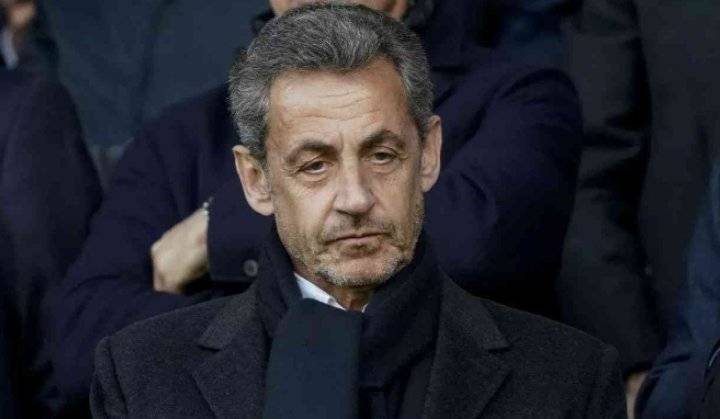 الحكم على ساركوزي بالسجن في منزله لمدة عام واحد