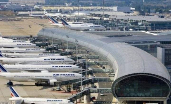 مطارات باريس تعود للعمل بعد عطل دام نصف ساعة