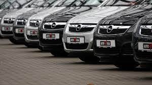 مبيعات السيارات في بريطانيا تسجل تراجعا كبيرا خلال الشهر الماضي