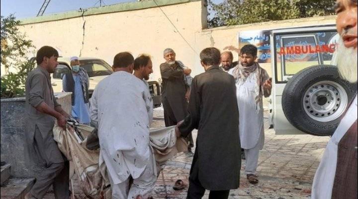 داعش تتبنى التفجير الانتحاري الذي استهدف مسجدًا بقندوز الأفغانية