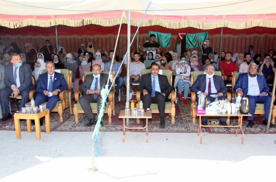 الضمور مخاطباً أبناءه الطلبة الجدد  أنتم أمل الأمة ومحط أنظار سيد البلاد حفظه الله 