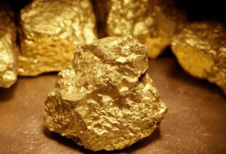 النسور: الذهب الخام موجود جنوب الأردن