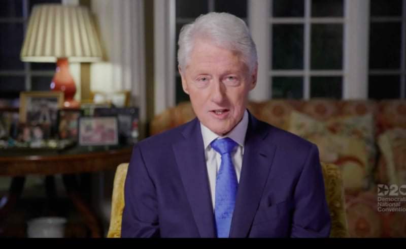 بيل كلينتون في العناية المركّزة... تفاصيل