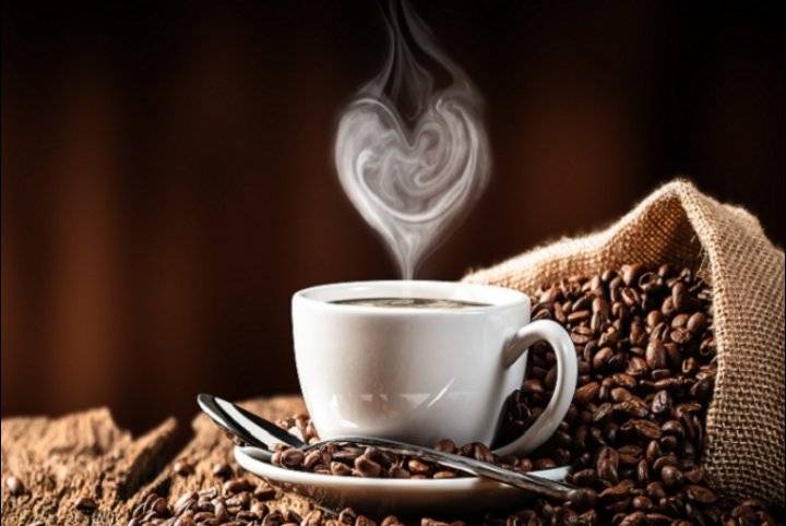 فوائد القهوة وأضرارها .. ايهما أفضل البن الفاتح والغامق