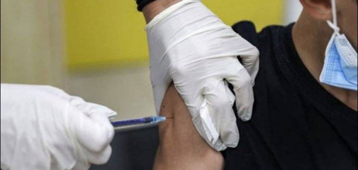 مراكز أمريكية: البالغون غير الملقحين ضد كورونا أكثر عرضة للوفاة بـ 11 مرة من متلقي اللقاح