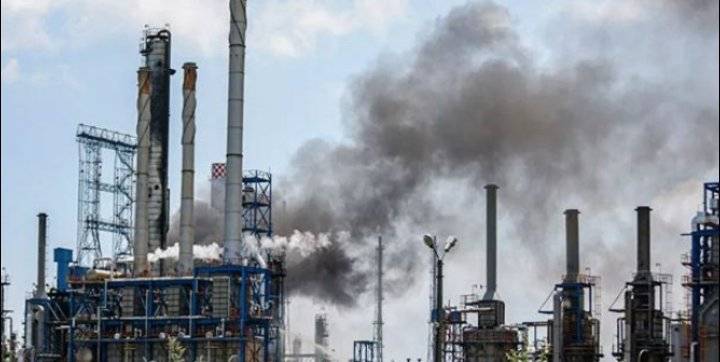 الكويت.. إصابات جراء اندلاع حريق في ميناء الأحمدي