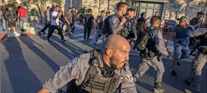 إصابة 5 فلسطينيين برصاص الاحتلال في منطقة باب العامود