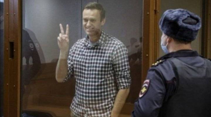 البرلمان الأوروبي يمنح جائزة حقوق الإنسان لـعدو بوتين