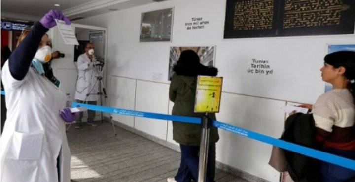 تونس تفرض جواز تطعيم كورونا