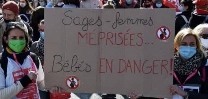 إضراب للقابلات في فرنسا احتجاجاً على ظروف العمل وقلة الأجور