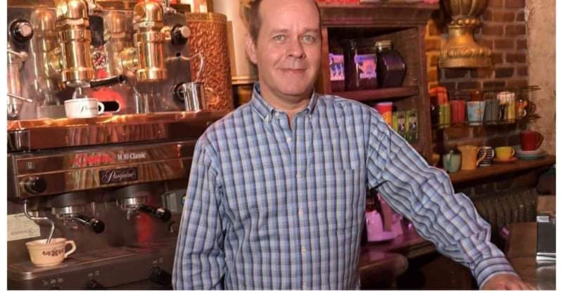 وفاة جيمس مايكل تايلر أحد أبطال مسلسل فريندز عن 59 عاماً