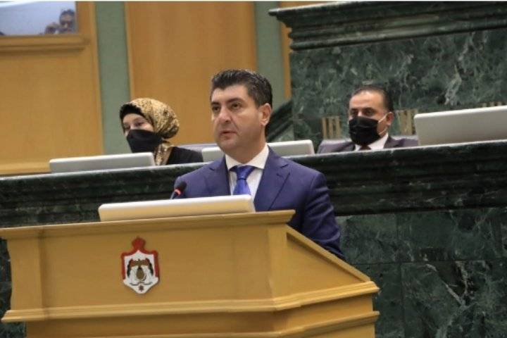 النائب الغزاوي يثمن الزيارة الملكية للاغوار الشمالية خلال لقائه برئيس الديوان الملكي