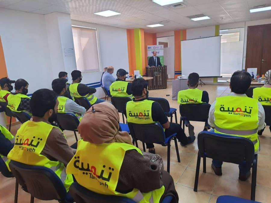 الزيود يرعى حفل تخريج مشروع  تنمية ... صور 
