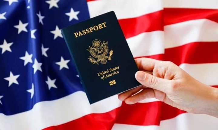 الولايات المتحدة تصدر أول جواز سفر للجنس الثالث