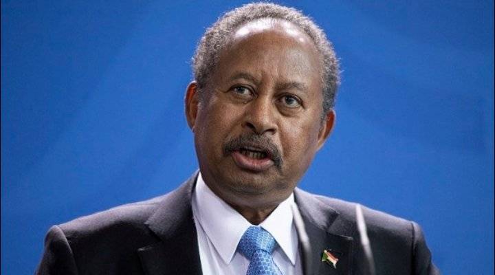 حمدوك تُطالب أفراد الجيش والشرطة بعدم استخدام العنف مع رافضي الانقلاب