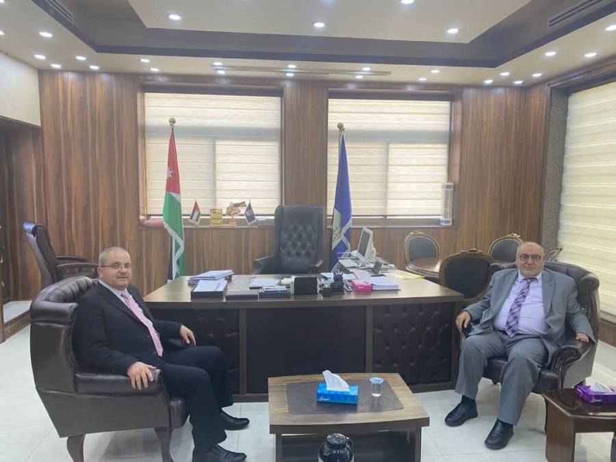 عبيدات يستقبل رئيس الجامعة الهاشمية في جدارا