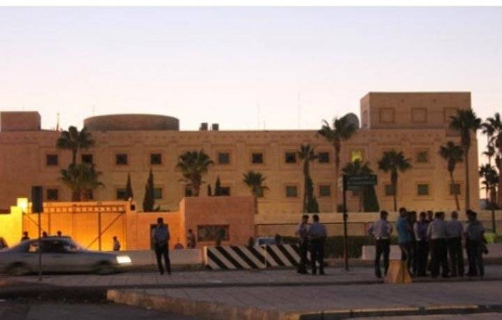 السفارة الأمريكية تعلن استمرار التسجيل لبرنامج تأشيرة القرعة (رابط