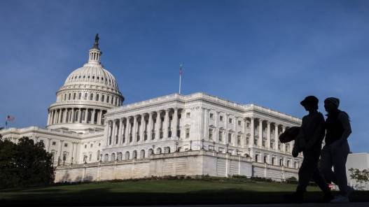 لجنة برلمانية تستدعي مستشارين لترامب على خلفية الهجوم على الكابيتول