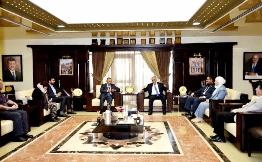وفد من نقابة المهندسين الزراعيين يزور كلية التكنولوجيا الزراعية في جامعة عمان الأهلية ...صور