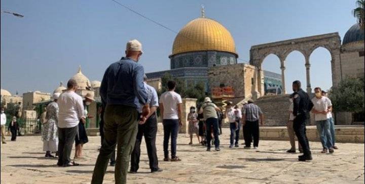 عشرات المستوطنين يجددون اقتحام الأقصى