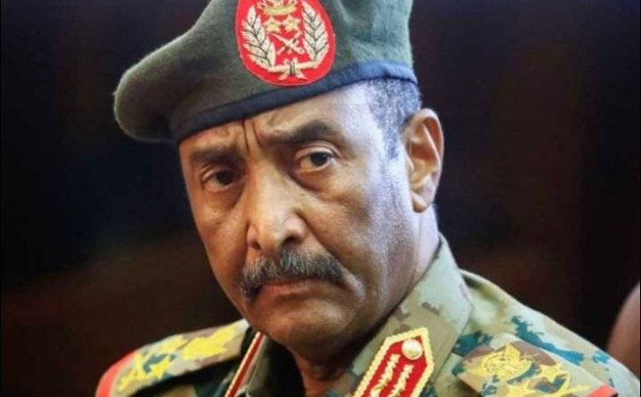 البرهان يصدر مرسوماً بتشكيل مجلس السيادة الانتقالي في السودان