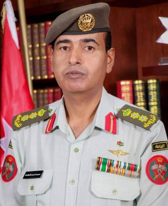 الفريق المتقاعد الطيب يبارك لــ محمد النعانعة الترفيع لرتبة عقيد في القوات المسلحة الأردنية