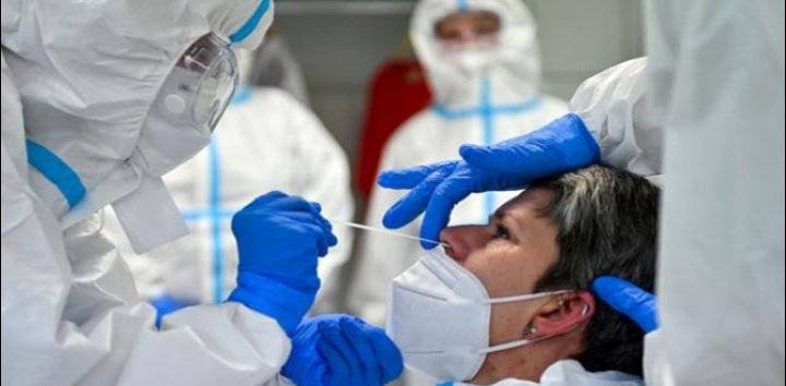 إيطاليا تسجل 8516 إصابة جديدة بكورونا