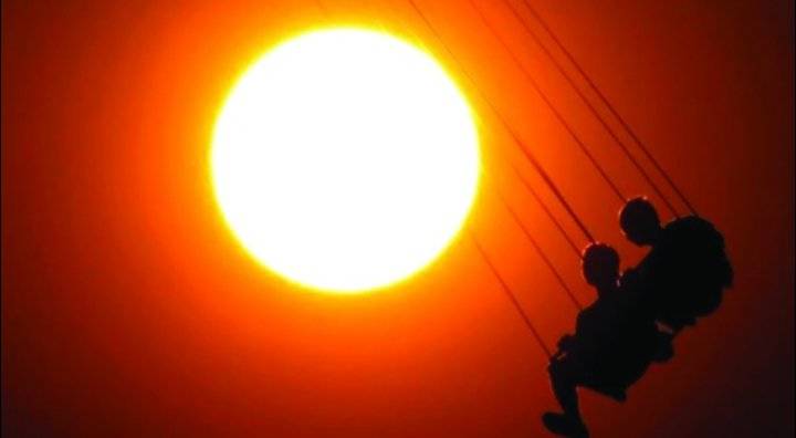 عواصف شمسية ضخمة تهدد الأرض