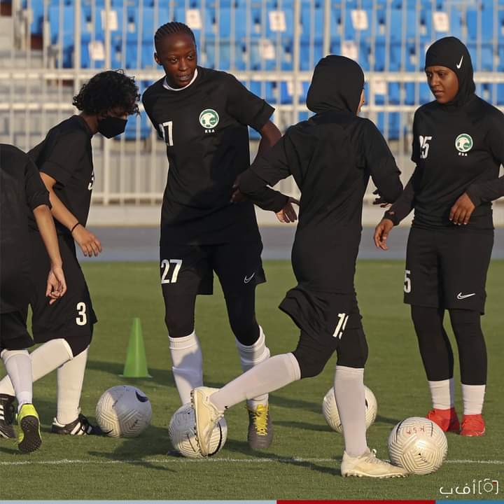 السعودية.. انطلاق أول نسخة من دوري السيدات لكرة القدم