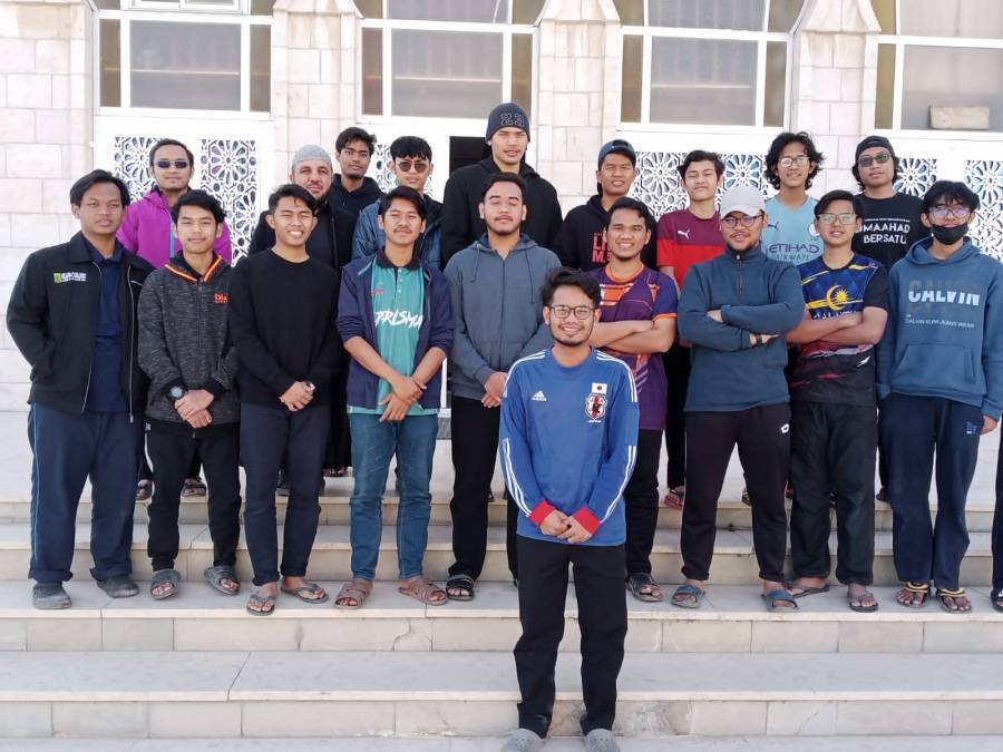 الطلبة الوافدين في جامعة آل البيت ينفذون حملة تطوعية