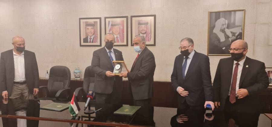 مذكرة تفاهم بين جامعة الحسين بن طلال ومؤسسة الإذاعة والتلفزيون الأردنية