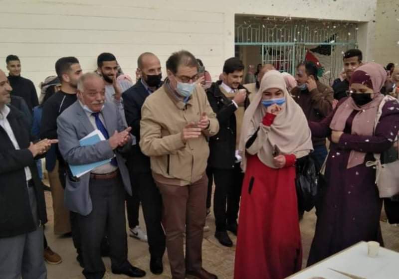 جامعة آل البيت تكرم طالبة #حفظت_القرآن_الكريم .