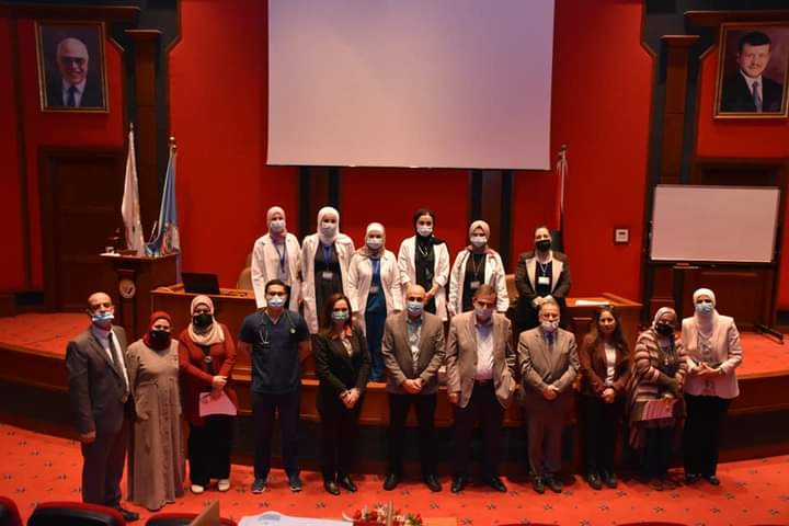 محاضرة توعوية عن سرطان الثدي في مستشفى الملك المؤسس عبدالله الجامعي